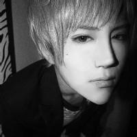 超拽冷酷的男生黑白头像合集