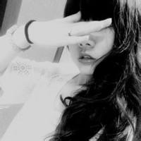 精选九月最新美女黑白头像图片