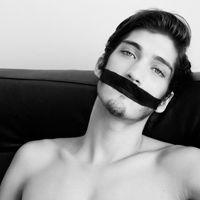 经典黑白系男生欧美风格图片