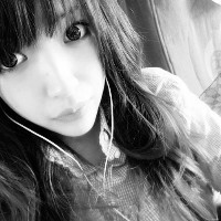 最新非主流美女黑白头像图片