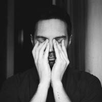 个性独特的欧美男生黑白头像