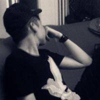 个性独特的欧美男生黑白头像