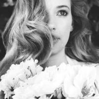 最新霸气女生黑白头像图片