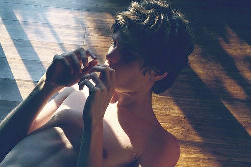 最新欧美范温暖男生头像