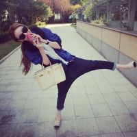 时尚搞怪的qq女生闺蜜头像