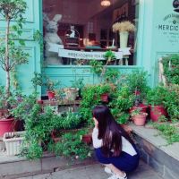 时尚搞怪的qq女生闺蜜头像