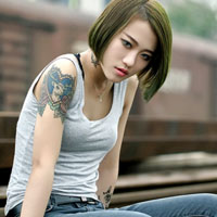 非主流美女纹身头像高清图片