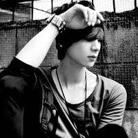 十月最新qq伤感男生黑白头像