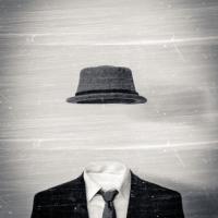 精选网络热门的qq女生黑白头像