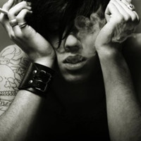 冷酷又帅气的欧美男生头像图片