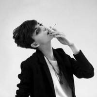 冷酷又帅气的欧美男生头像图片