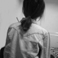 非主流黑白长发伤感女生头像