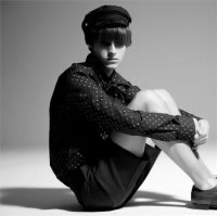 欧美黑白风格帅哥头像图片