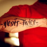 另类个性的欧美男生纹身头像