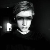 黑白风格男生唯美意境头像图片