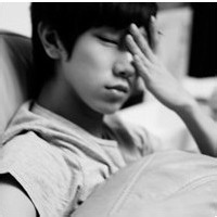 黑白风格男生唯美意境头像图片