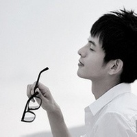 黑白风格男生唯美意境头像图片