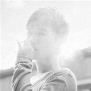 黑白风格男生唯美意境头像图片