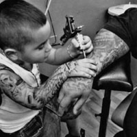 欧美男生超霸气纹身头像图片