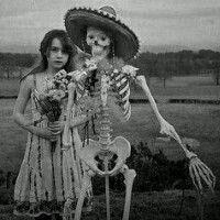 最新版唯美意境女生黑白头像