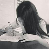 最新版唯美意境女生黑白头像