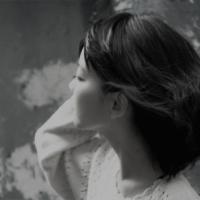 最新版唯美意境女生黑白头像