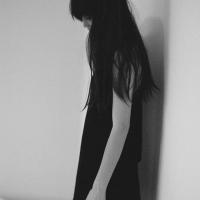 最新版唯美意境女生黑白头像