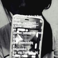 单身女生伤感带字黑白头像图片