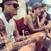 超男人味的欧美纹身男生头像