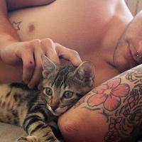 超男人味的欧美纹身男生头像