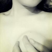 唯美伤感的非主流女生黑白头像