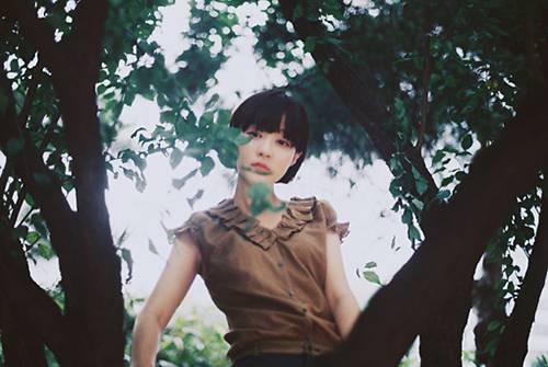 清纯可爱的长发女生大图写真