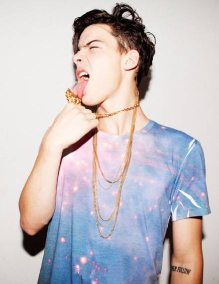 帅气突破天际的欧美帅哥图片