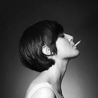 另类的个性欧美范短发美女图片