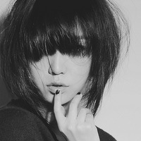 另类的个性欧美范短发美女图片