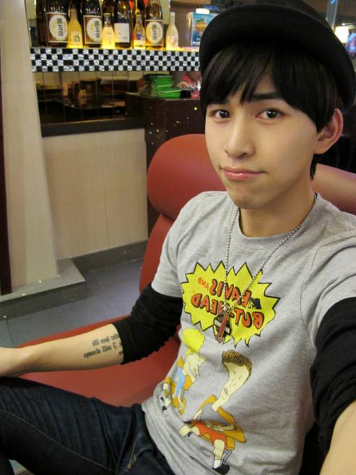 超成熟温暖系帅哥头像大全