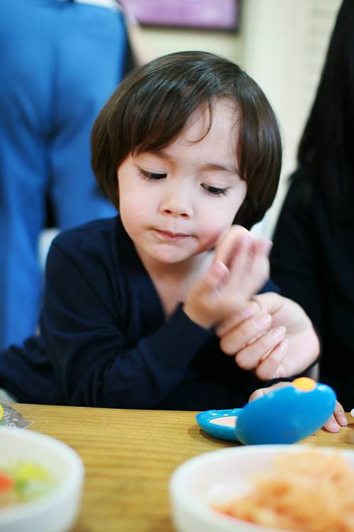 可爱的混血小男孩高清头像大全