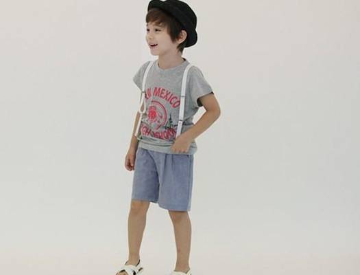 最具独特魅力的混血小正太图片