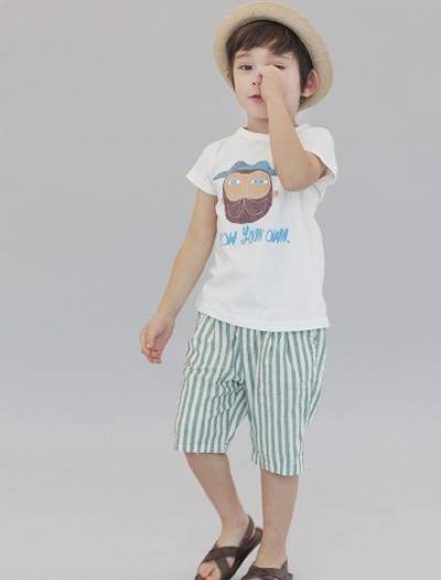 最具独特魅力的混血小正太图片