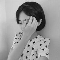 精选个性女生黑白带字头像