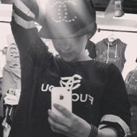 精选个性女生黑白带字头像