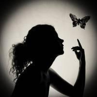 精选个性女生黑白带字头像