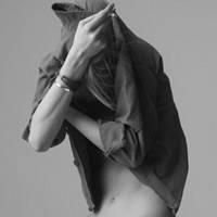 孤独有个性的qq男生黑白头像