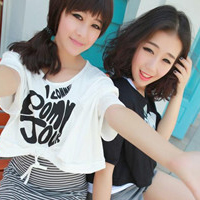 搞怪卖萌的活泼女生图片