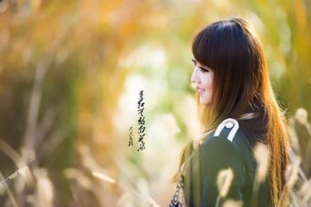 温婉柔美清新淡雅的女生图片