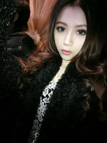 非主流时尚性感美女高清图片