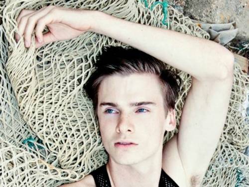 思念的极限 欧美伤感男生图片