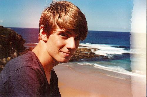 欧美风个性朋克男生图片