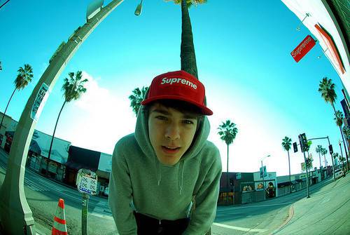 欧美风个性朋克男生图片