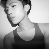 欧美范时尚黑白风格男生头像